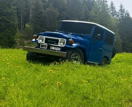 TOYOTA Land Cruiser bj 40