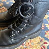 Anfibi Neri Primadonna