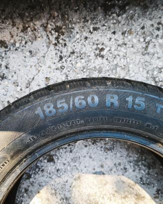 gomme 185/60 R 15