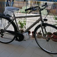 Bici 28 POLLICI NUOVA MAI USATA 
