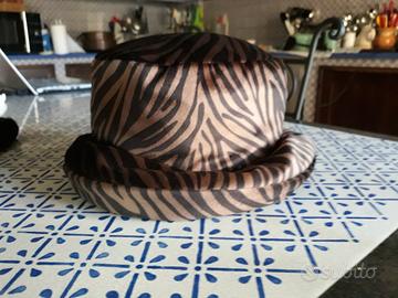 cappelli eleganti per donna Maschera