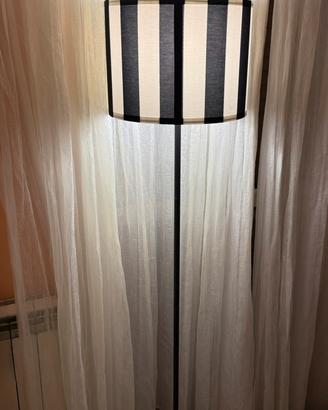 Piantana lampada da terra in ferro moderna