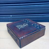 Antica scatola metà del 900.