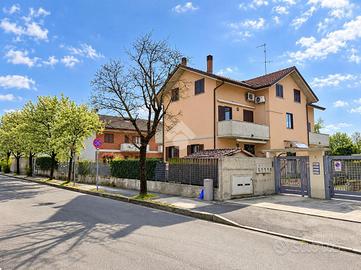 4 LOCALI A CARONNO PERTUSELLA