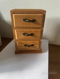 Mini cassettiera per gioielli/scomparto oggetti