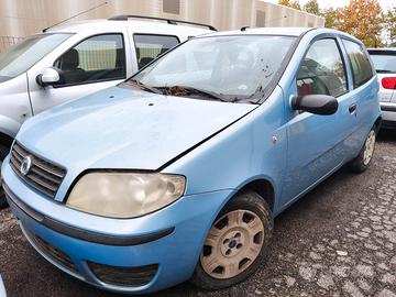 Fiat punto (188) anno 2005 ricambi usati