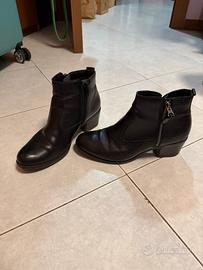 Stivaletti Neri in Pelle Tg 36 con Tacco 5 cm