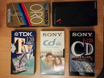 Videocassette VHS da 120, 180, 240 min. e custodie