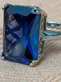 Anello argento con zircone blu 30 ct.