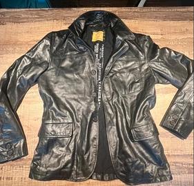 Giacca in pelle nera