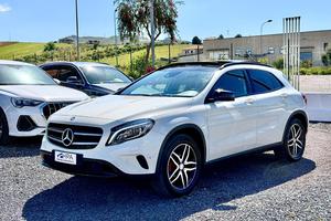 MERCEDES-BENZ GLA 220d Automatic 4Matic Sport TETT