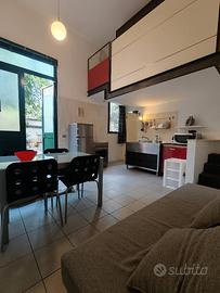 Delizioso bilocale arredato libero subito