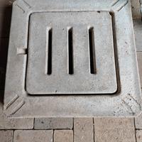Coperchio tombino in cemento 