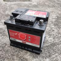 Batteria AUTO 12V 50Ah 420A