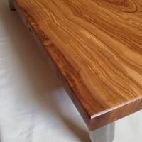 PORTA TELEVISORE. IN ULIVO. 