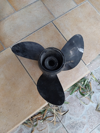 Elica motore marino 737