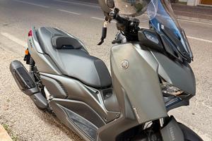 x-max 300 2026