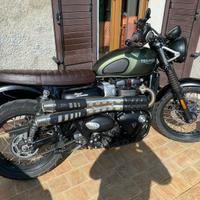 TRIUMPH STREET SCRAMBLER CC. 900