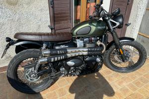 TRIUMPH STREET SCRAMBLER CC. 900