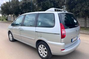 Peugeot 807 2.2 hdi 135cv