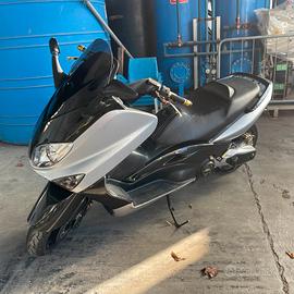 Yamaha Tmax 500