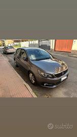 Peugeot 308 BlueHDi 130 CV EAT8 Business