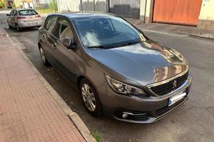 Peugeot 308 BlueHDi 130 CV EAT8 Business