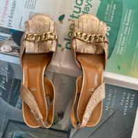 scarpe marca bagatt dorate con dettagli oro