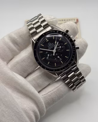 Omega speedmaster Moonwatch