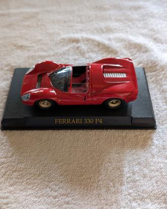 Modellino su base Ferrari 330 P4, senza scatola