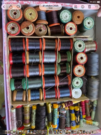 BOTTONI E FILI PER SGOMBERO EX SARTORIA