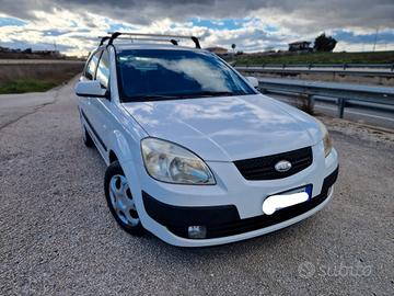 Kia Rio 1.5 16V CRDi 5p. EX Challenge