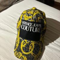 Cappello versace