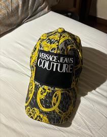 Cappello versace