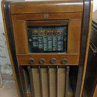 CGE Fonografo con radio  vintage