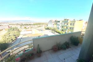 Trivano luminoso e rifinito in zona La Vega