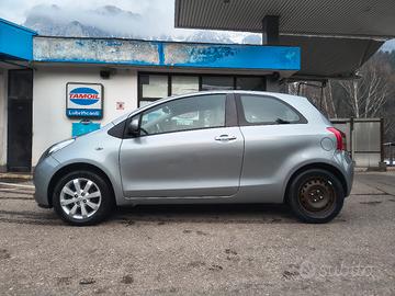 Toyota Yaris 1300 sol