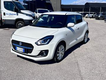 SUZUKI Swift 1.2 Hybrid Top