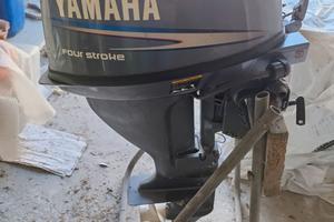 Barca alluminio Italmarine 430 + Yamaha 15 CV 4 T