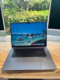 MacBook Pro 16″ M1 Max RAM 64Gb, SSD 1Tb Ex Demo