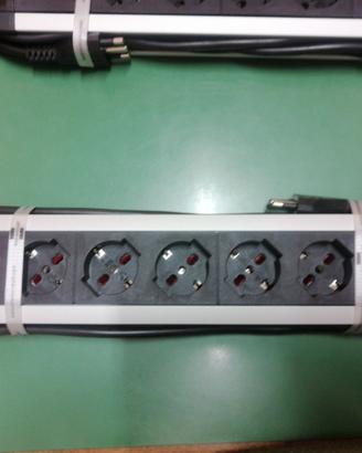 Ciabatta Elettrica c/Interruttore luminoso 6 Prese