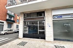 Locale Commerciale in Via Aldo Villa - LIBERO SUBI