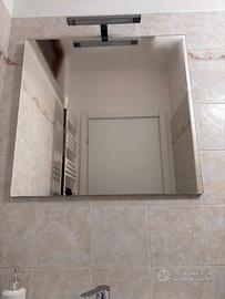 Specchio bagno con luce