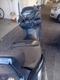 Scooter Suzuki Burgman