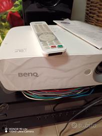 Videoproiettore BenQ W1090 Full HD + Schermo 120"