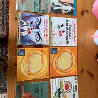 Dischi vinile 45 giri con copertina anni 60