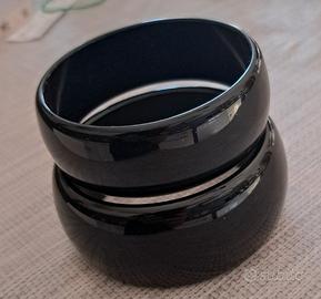 Bracciali nero in plastica 