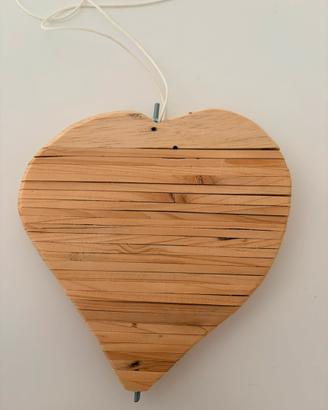 Cuore in legno