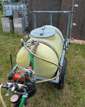 irroratore per solfato su carrello