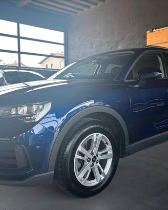 Audi Q3 35 TFSI S tronic Business 37.000km